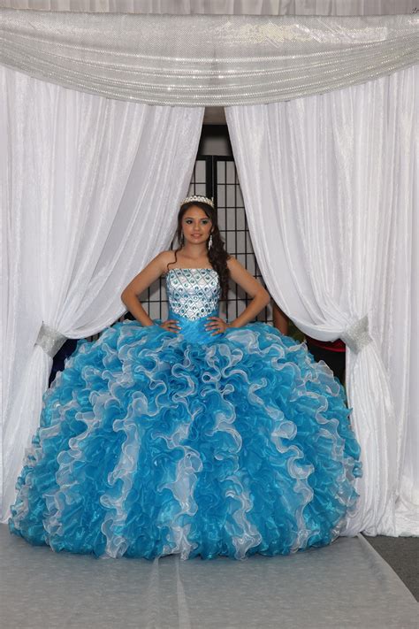 Where to buy prom dresses in Las Vegas, Nevada 